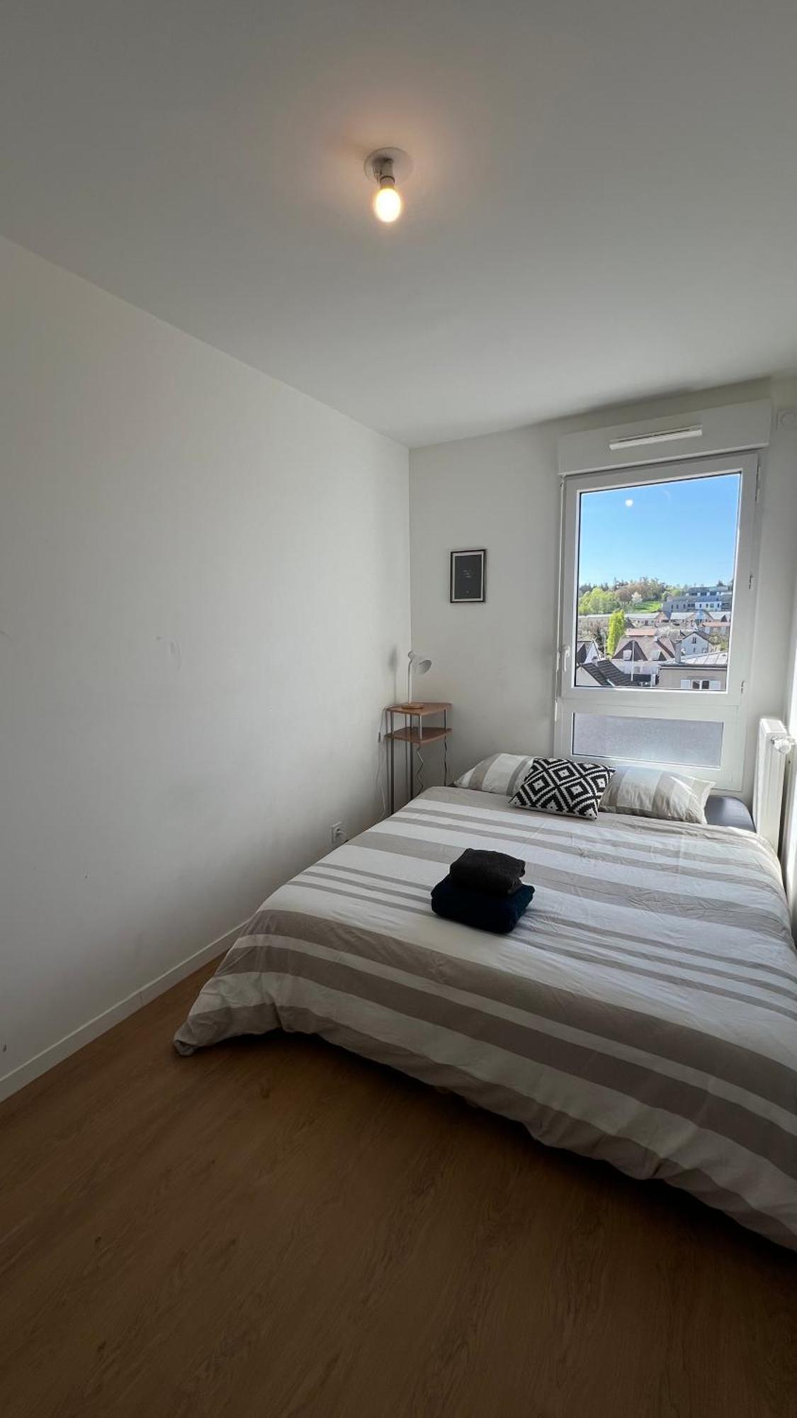 Charme Citadin Lägenhet Villemomble Exteriör bild