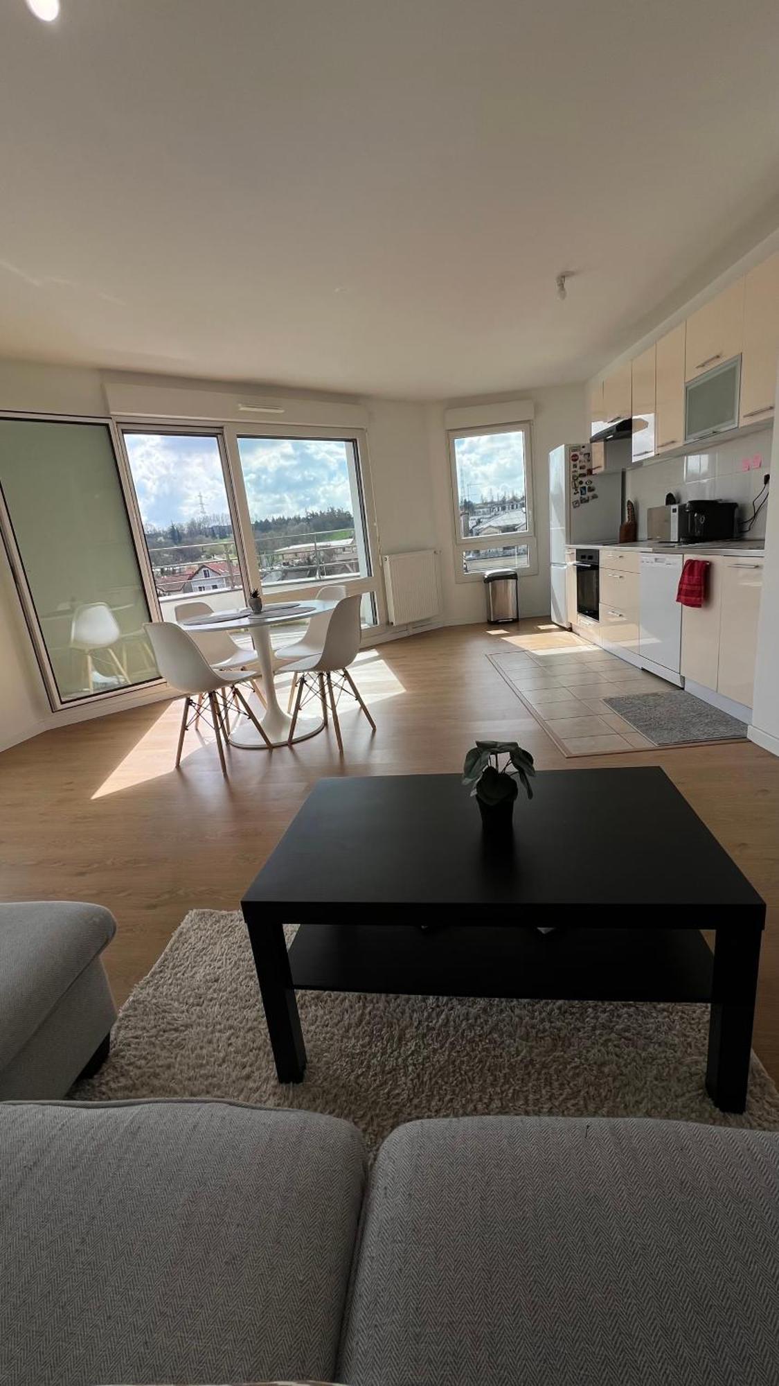 Charme Citadin Lägenhet Villemomble Exteriör bild